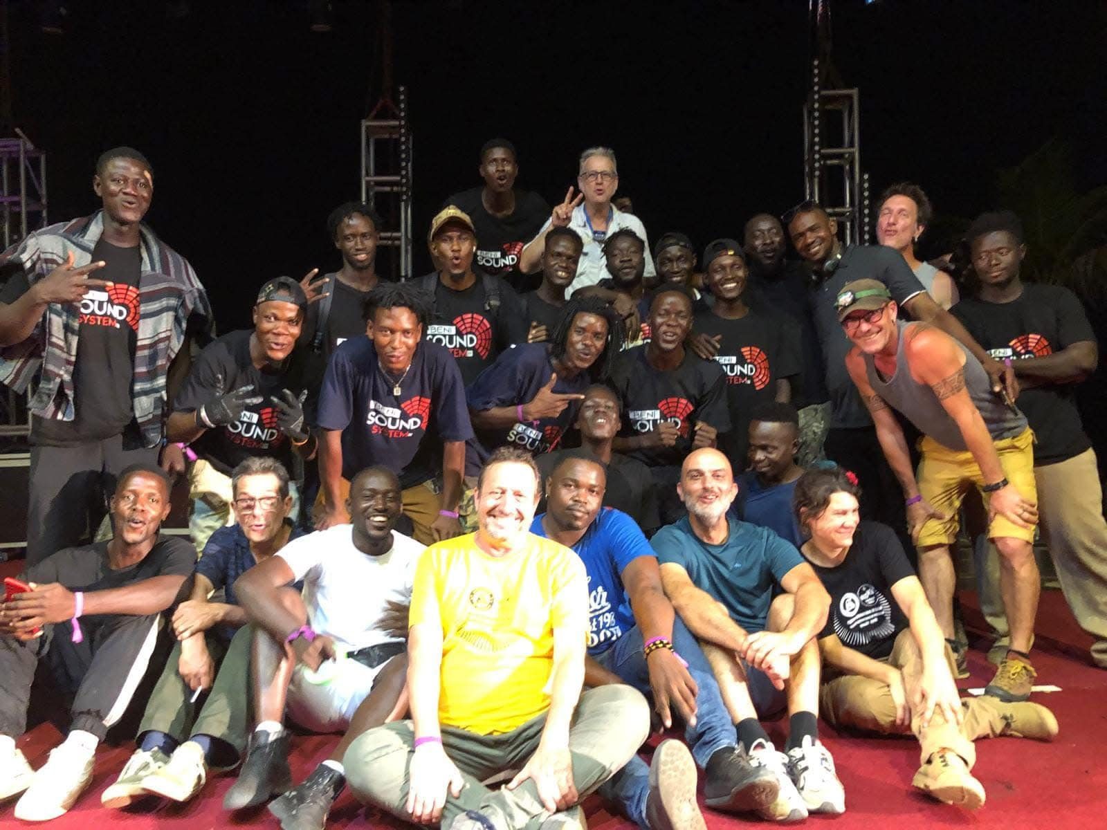Photo de groupe sur scène : Balani Sound System et invités, édition 2024